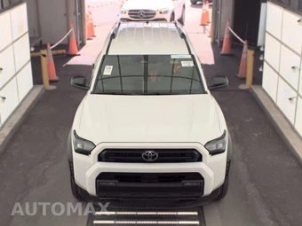 2025 Toyota 4Runner SR5 - miniatura 2
