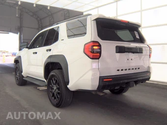 2025 Toyota 4Runner SR5 - miniatura 6