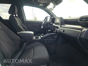 2025 Toyota 4Runner SR5 - miniatura 8