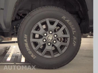 2025 Toyota 4Runner SR5 - miniatura 12