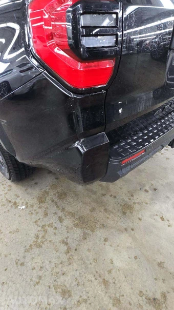 2025 Toyota 4Runner SR5 - miniatura 30