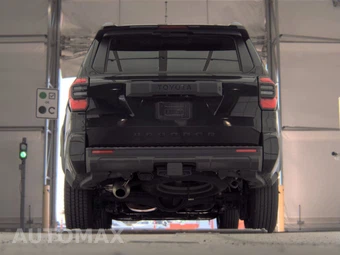2025 Toyota 4Runner SR5 - miniatura 7