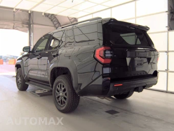 2025 Toyota 4Runner SR5 - miniatura 8