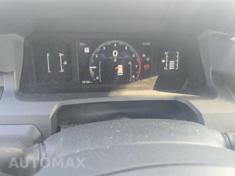 2025 Toyota 4Runner SR5 - miniatura 12