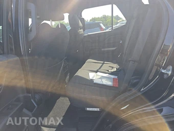 2025 Toyota 4Runner SR5 - miniatura 13
