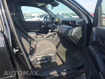 2025 Toyota 4Runner SR5 - miniatura 8