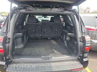 2025 Toyota 4Runner SR5 - miniatura 16