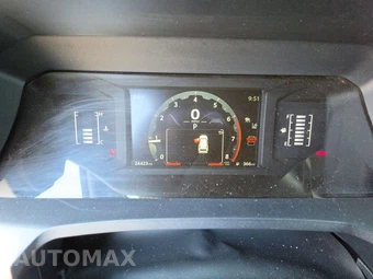 2025 Toyota 4Runner SR5 - miniatura 12