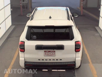 2025 Toyota 4Runner SR5 - miniatura 5