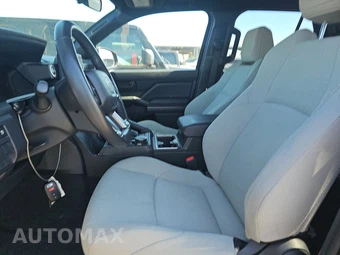 2025 Toyota 4Runner SR5 - miniatura 13
