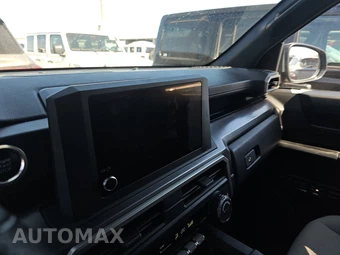 2025 Toyota 4Runner SR5 - miniatura 17