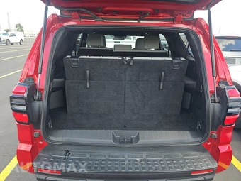 2025 Toyota 4Runner SR5 - miniatura 18
