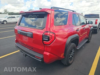 2025 Toyota 4Runner SR5 - miniatura 4