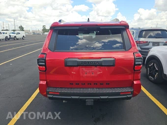2025 Toyota 4Runner SR5 - miniatura 5