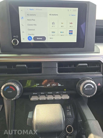 2025 Toyota 4Runner SR5 - miniatura 10
