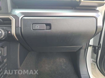 2025 Toyota 4Runner SR5 - miniatura 19