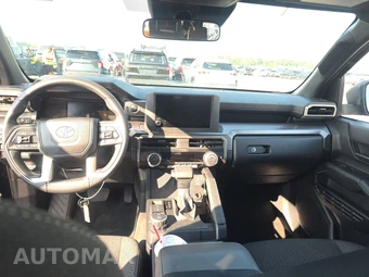 2025 Toyota 4Runner SR5 - miniatura 11