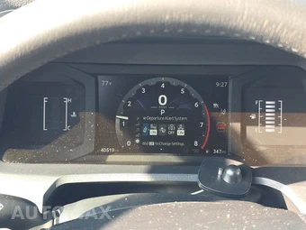 2025 Toyota 4Runner SR5 - miniatura 12