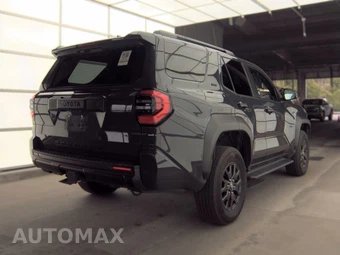 2025 Toyota 4Runner SR5 - miniatura 4