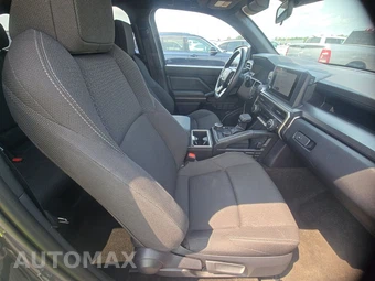 2025 Toyota 4Runner SR5 - miniatura 8