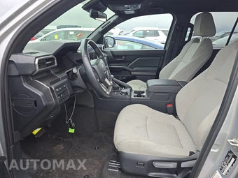 2025 Toyota 4Runner SR5 - miniatura 13