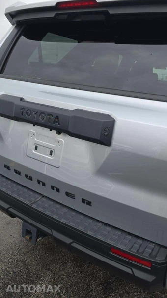 2025 Toyota 4Runner SR5 - miniatura 27
