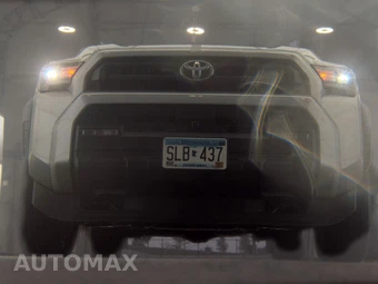 2025 Toyota 4Runner SR5 - miniatura 3