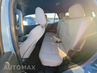 2025 Toyota 4Runner SR5 - miniatura 13