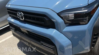 2025 Toyota 4Runner SR5 - miniatura 19