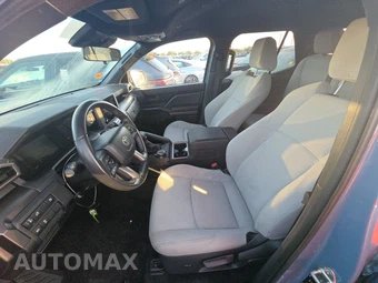 2025 Toyota 4Runner SR5 - miniatura 7