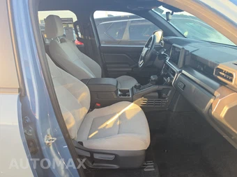 2025 Toyota 4Runner SR5 - miniatura 8