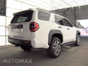 2025 Toyota 4Runner SR5 - miniatura 5