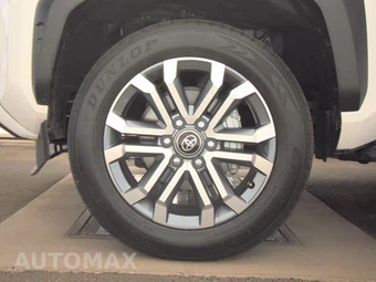 2025 Toyota 4Runner SR5 - miniatura 9