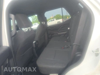 2025 Toyota 4Runner SR5 - miniatura 13