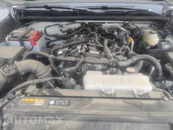 2025 Toyota 4Runner SR5 - miniatura 15
