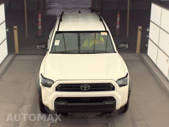2025 Toyota 4Runner SR5 - miniatura 2
