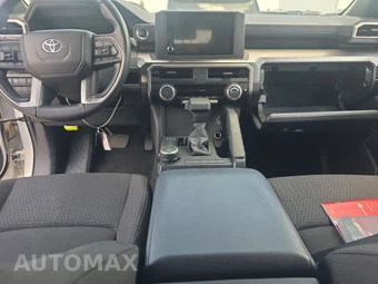 2025 Toyota 4Runner SR5 - miniatura 11