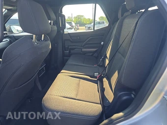2025 Toyota 4Runner SR5 - miniatura 13