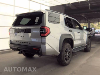 2025 Toyota 4Runner SR5 - miniatura 4