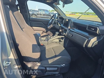 2025 Toyota 4Runner SR5 - miniatura 8