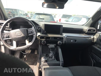 2025 Toyota 4Runner SR5 - miniatura 11