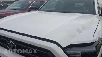 2025 Toyota 4Runner SR5 - miniatura 26