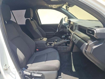 2025 Toyota 4Runner SR5 - miniatura 18