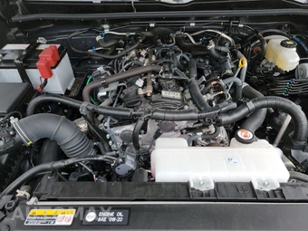 2025 Toyota 4Runner SR5 - miniatura 15