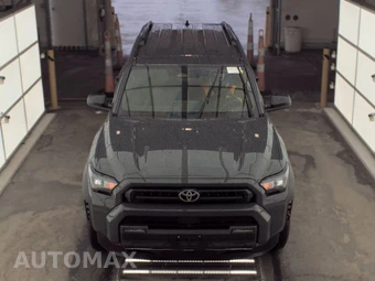 2025 Toyota 4Runner SR5 - miniatura 2