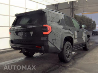 2025 Toyota 4Runner SR5 - miniatura 4