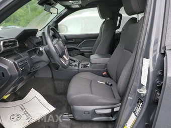 2025 Toyota 4Runner SR5 - miniatura 7