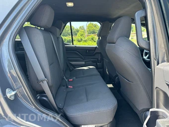 2025 Toyota 4Runner SR5 - miniatura 15