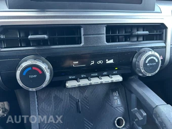 2025 Toyota 4Runner SR5 - miniatura 22