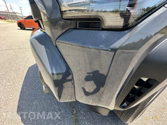 2025 Toyota 4Runner SR5 - miniatura 27